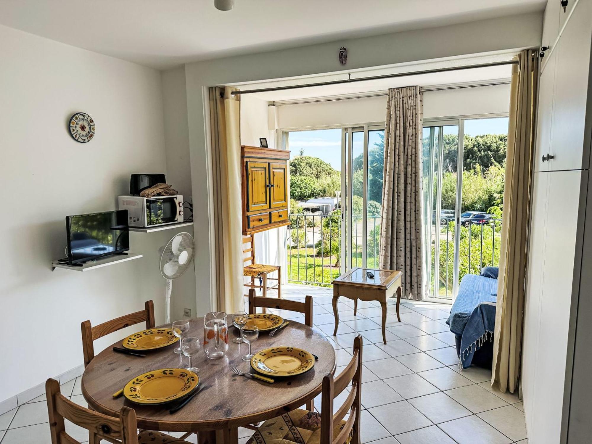 Apartment Les Roses Lauriers By Interhome Le Lavandou Zewnętrze zdjęcie