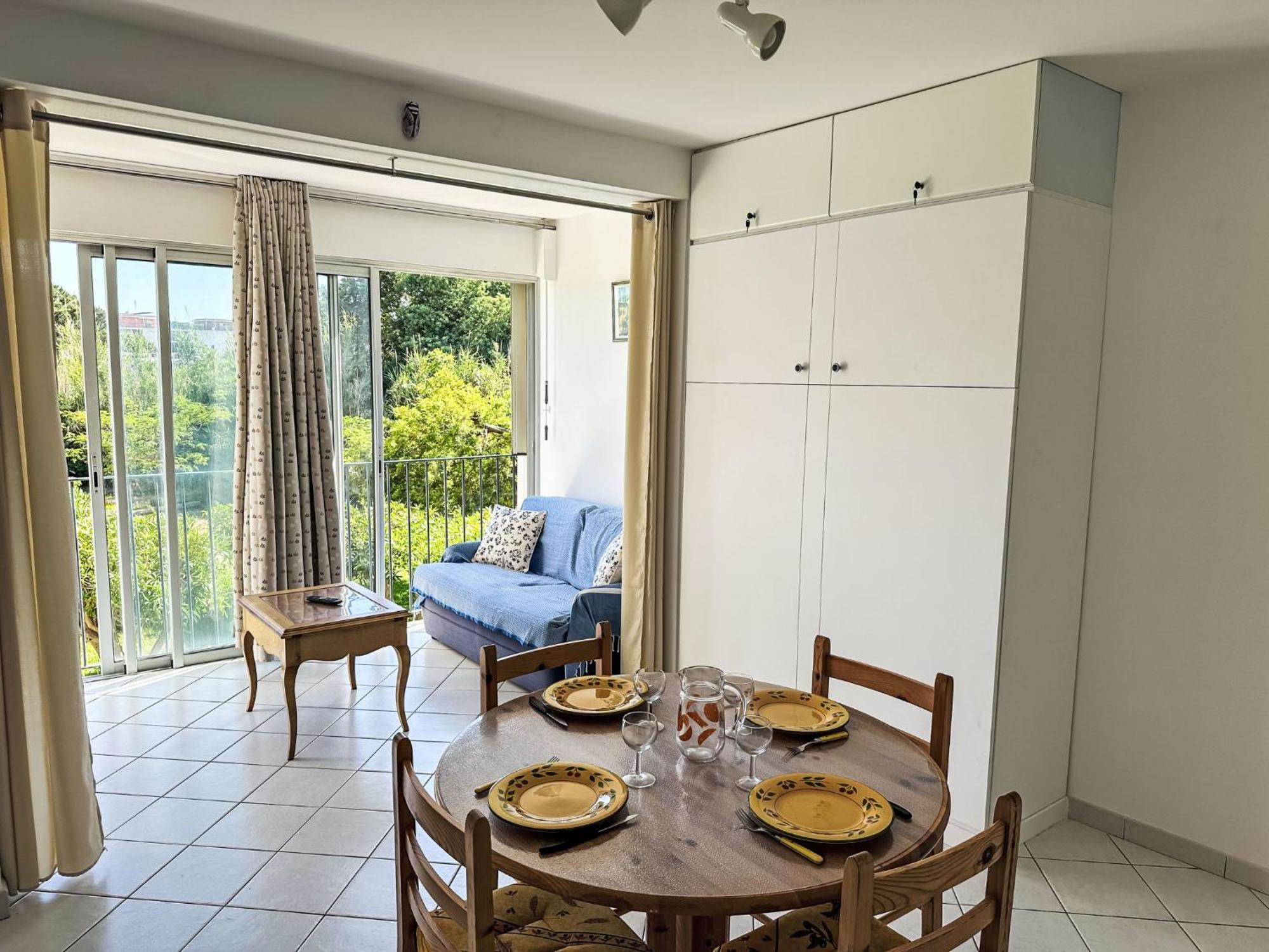 Apartment Les Roses Lauriers By Interhome Le Lavandou Zewnętrze zdjęcie