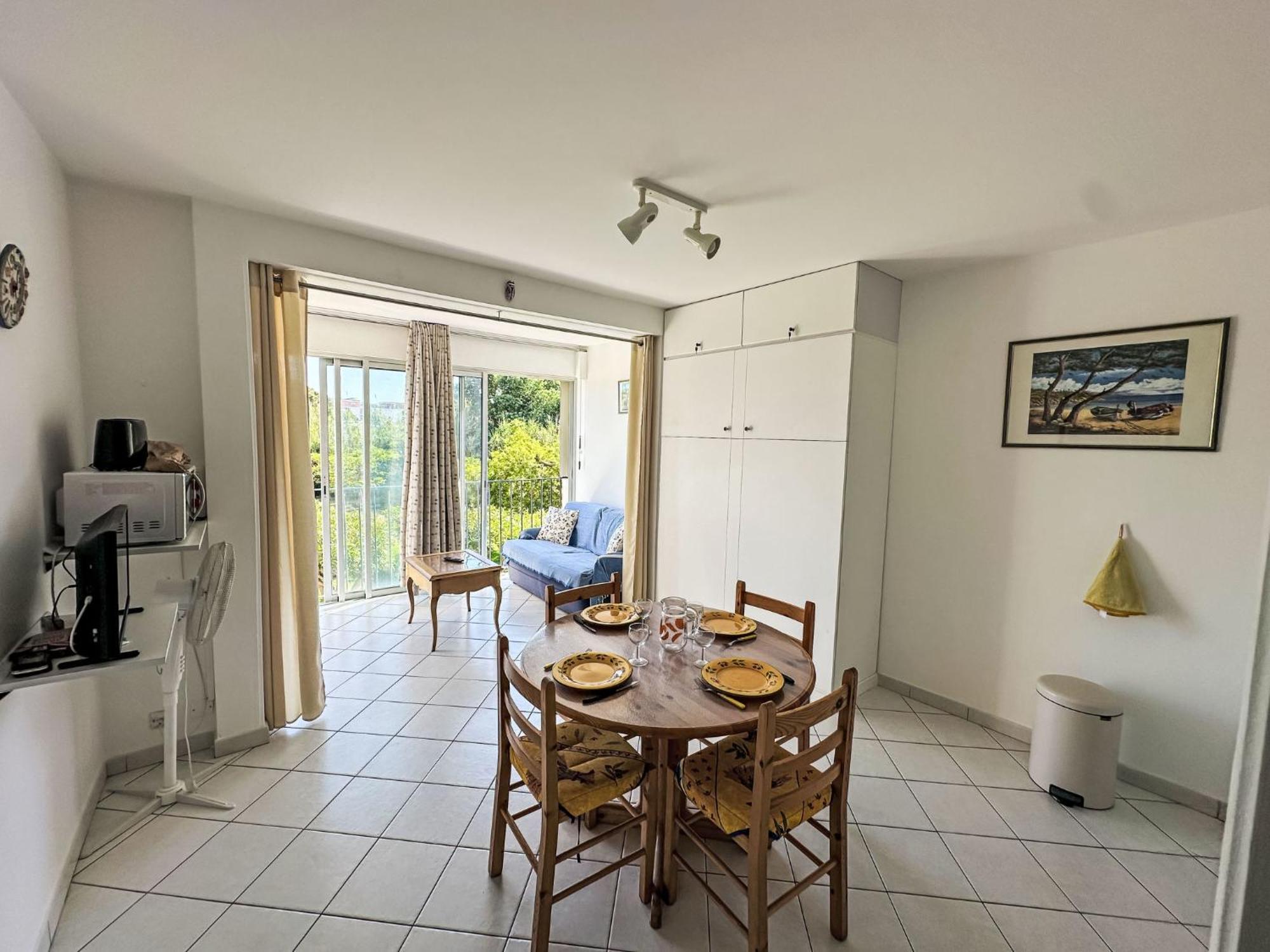 Apartment Les Roses Lauriers By Interhome Le Lavandou Zewnętrze zdjęcie